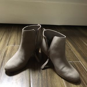 Women’s boots